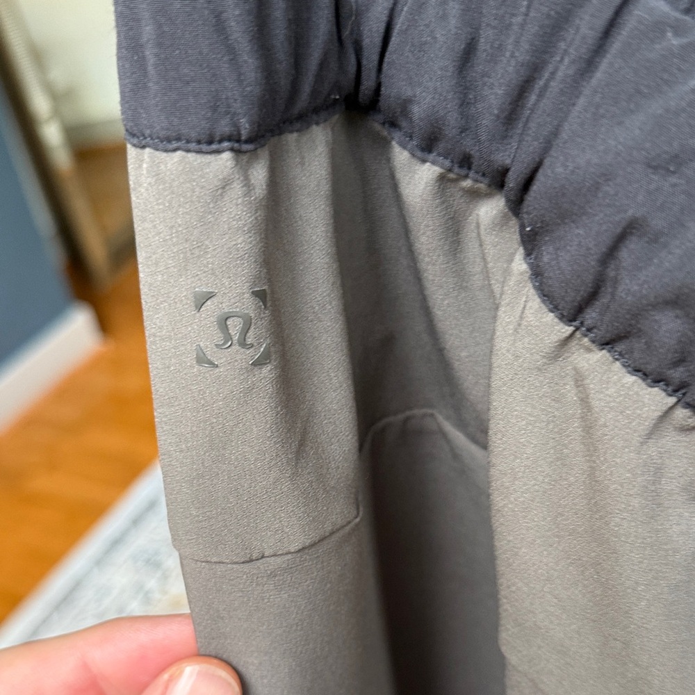 Lululemon hiking pants - Picture 5 of 6